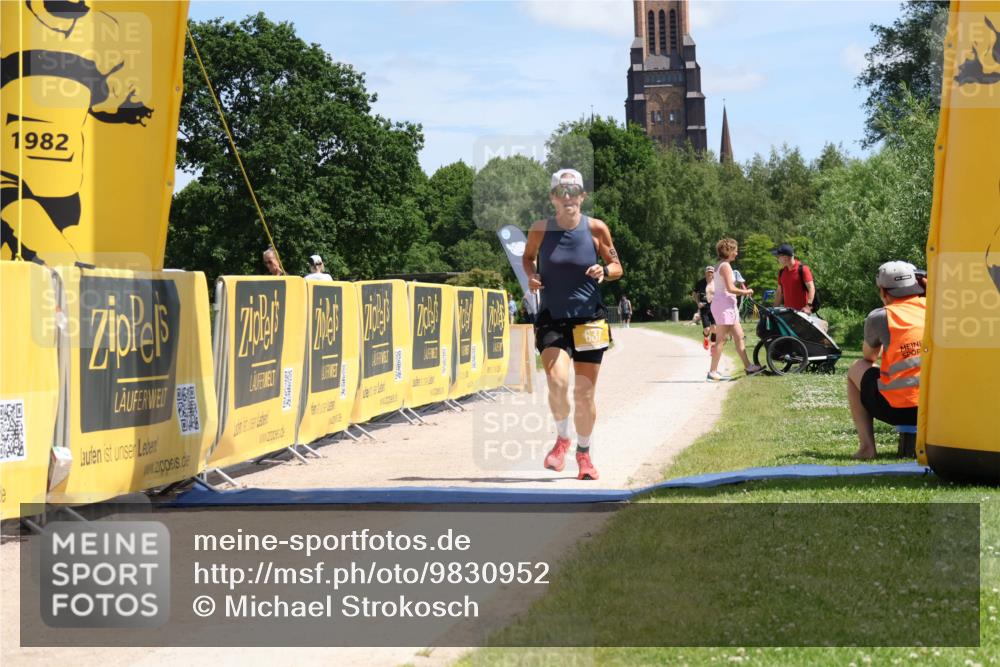 21.06.2026 - Viking Triathlon Michael Strokosch http://msf.ph/oto/9830952 21.06.2026 12:57:01 Laufen 637 meine-sportfotos.de