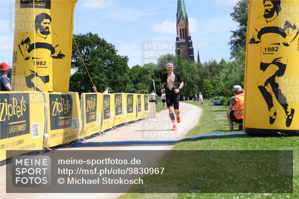 21.06.2026 - Viking Triathlon Michael Strokosch http://msf.ph/oto/9830967 21.06.2026 12:57:13 Laufen 131 meine-sportfotos.de