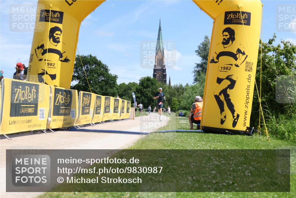 21.06.2026 - Viking Triathlon Michael Strokosch http://msf.ph/oto/9830987 21.06.2026 12:59:08 Laufen 221 meine-sportfotos.de