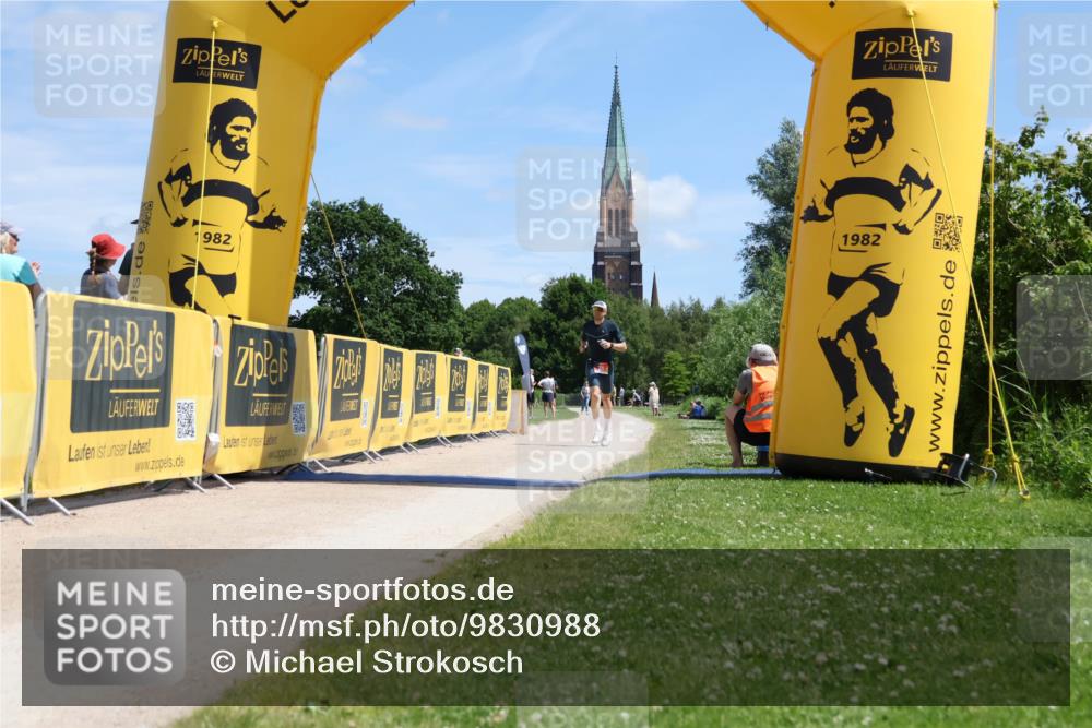 21.06.2026 - Viking Triathlon Michael Strokosch http://msf.ph/oto/9830988 21.06.2026 12:59:09 Laufen 221 meine-sportfotos.de