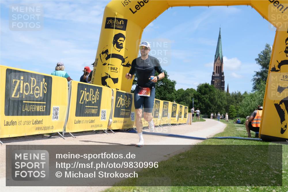 21.06.2026 - Viking Triathlon Michael Strokosch http://msf.ph/oto/9830996 21.06.2026 12:59:13 Laufen 221 meine-sportfotos.de