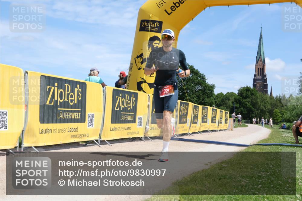 21.06.2026 - Viking Triathlon Michael Strokosch http://msf.ph/oto/9830997 21.06.2026 12:59:14 Laufen 221 meine-sportfotos.de