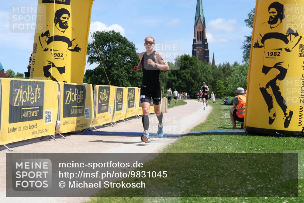 21.06.2026 - Viking Triathlon Michael Strokosch http://msf.ph/oto/9831045 21.06.2026 13:00:57 Laufen 430, 604 meine-sportfotos.de