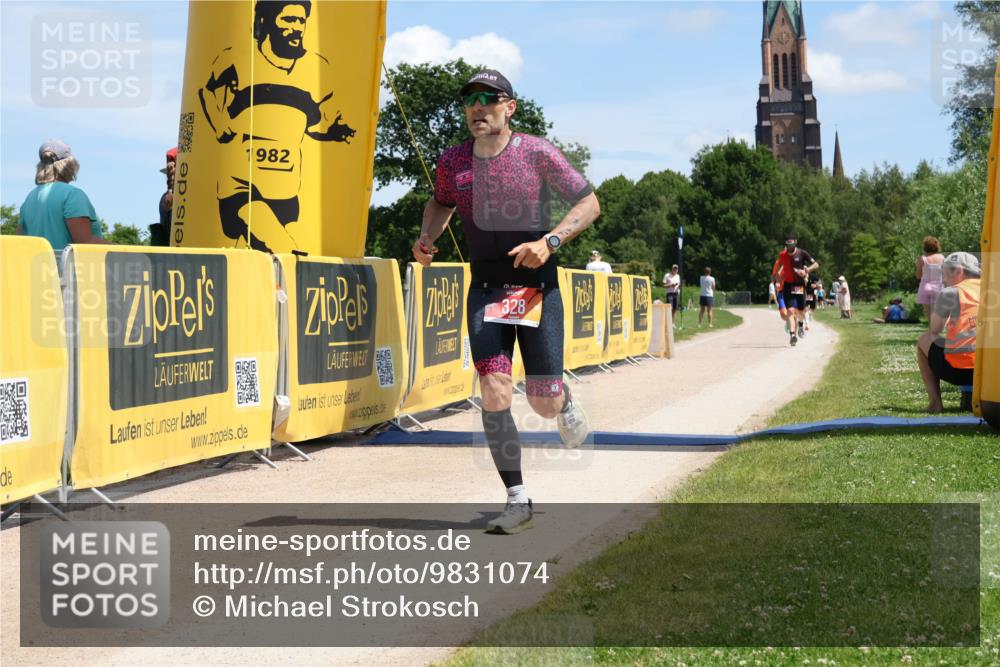 21.06.2026 - Viking Triathlon Michael Strokosch http://msf.ph/oto/9831074 21.06.2026 13:01:23 Laufen 328, 568 meine-sportfotos.de