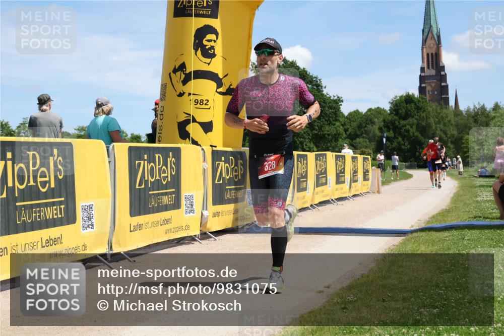 21.06.2026 - Viking Triathlon Michael Strokosch http://msf.ph/oto/9831075 21.06.2026 13:01:23 Laufen 328, 568 meine-sportfotos.de