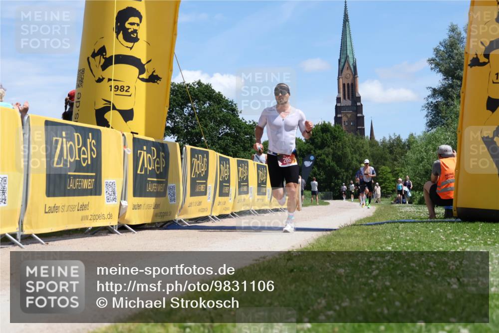 21.06.2026 - Viking Triathlon Michael Strokosch http://msf.ph/oto/9831106 21.06.2026 13:02:10 Laufen 285 meine-sportfotos.de