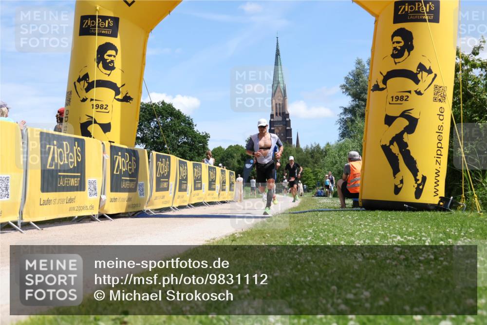 21.06.2026 - Viking Triathlon Michael Strokosch http://msf.ph/oto/9831112 21.06.2026 13:02:16 Laufen 7, 25, 43, 285, 466 meine-sportfotos.de