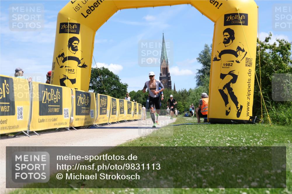 21.06.2026 - Viking Triathlon Michael Strokosch http://msf.ph/oto/9831113 21.06.2026 13:02:16 Laufen 7, 25, 43, 285, 466 meine-sportfotos.de