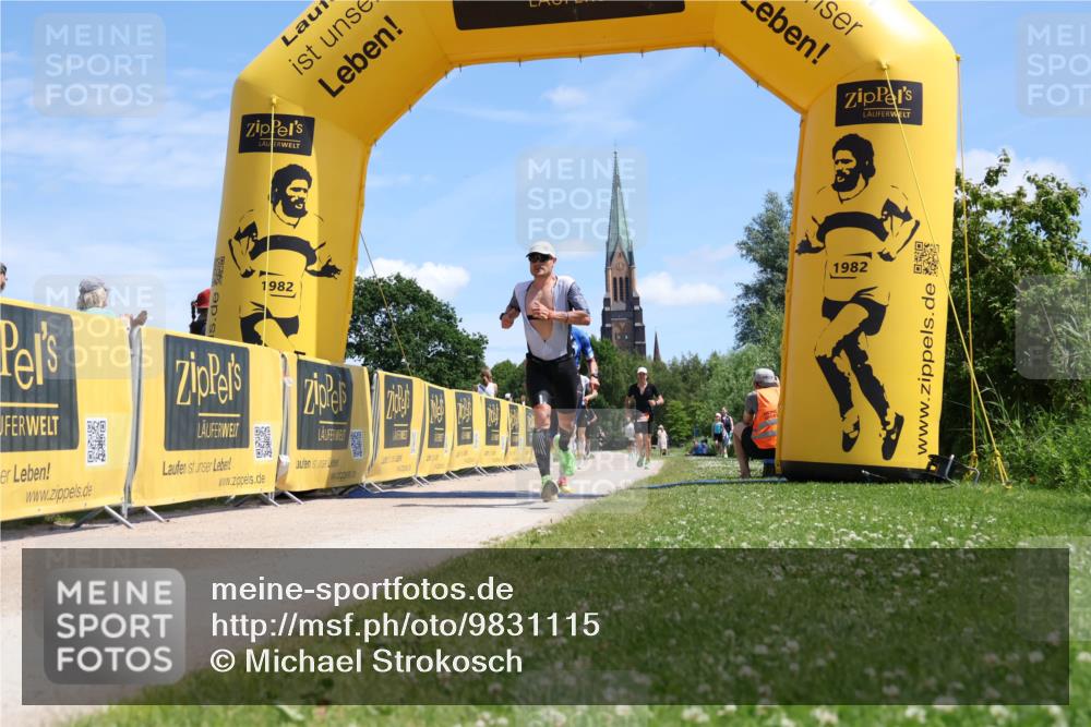 21.06.2026 - Viking Triathlon Michael Strokosch http://msf.ph/oto/9831115 21.06.2026 13:02:17 Laufen 7, 25, 43, 285, 466 meine-sportfotos.de