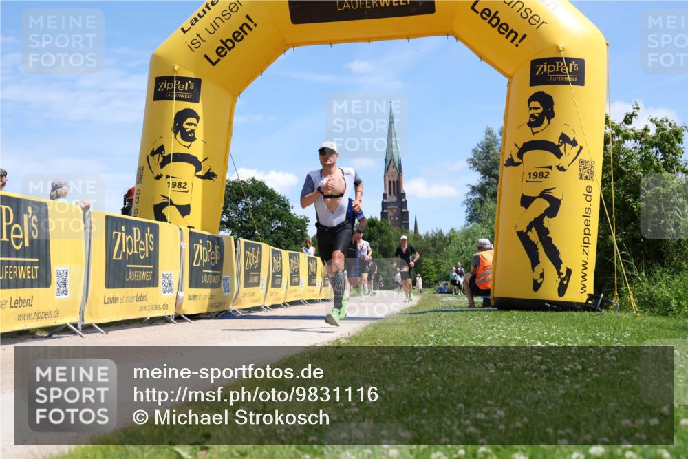21.06.2026 - Viking Triathlon Michael Strokosch http://msf.ph/oto/9831116 21.06.2026 13:02:17 Laufen 7, 25, 43, 285, 466 meine-sportfotos.de