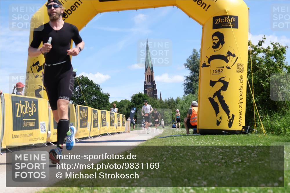 21.06.2026 - Viking Triathlon Michael Strokosch http://msf.ph/oto/9831169 21.06.2026 13:02:55 Laufen 41, 82, 170, 311, 391, 453, 648 meine-sportfotos.de