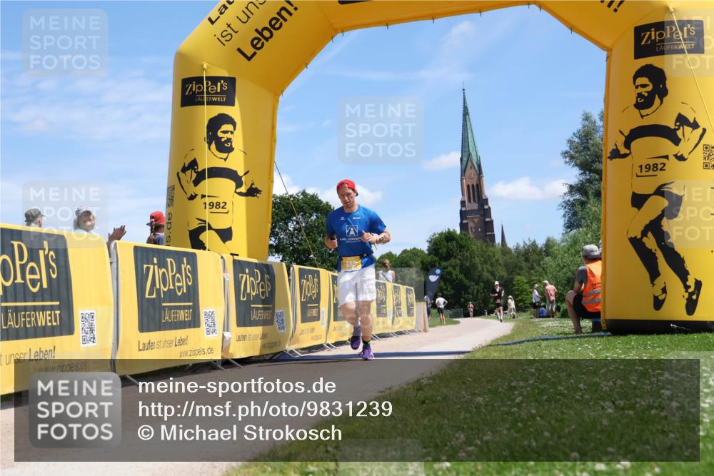 21.06.2026 - Viking Triathlon Michael Strokosch http://msf.ph/oto/9831239 21.06.2026 13:03:25 Laufen 332, 440, 668 meine-sportfotos.de