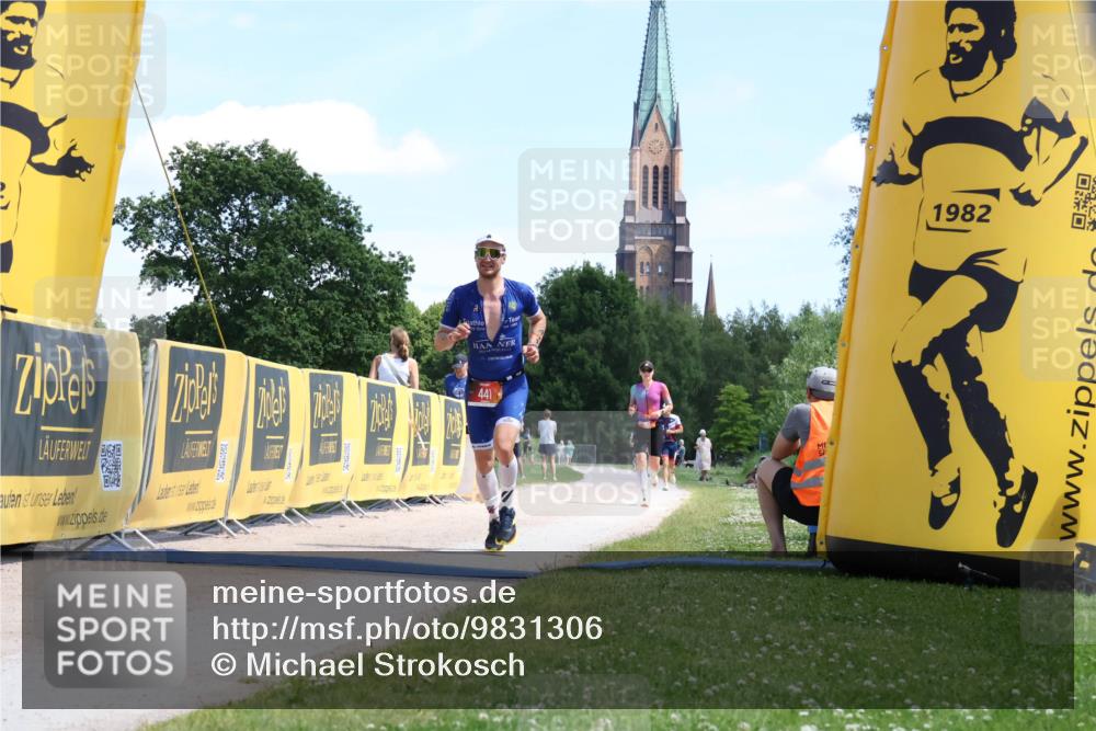 21.06.2026 - Viking Triathlon Michael Strokosch http://msf.ph/oto/9831306 21.06.2026 13:06:43 Laufen 441 meine-sportfotos.de
