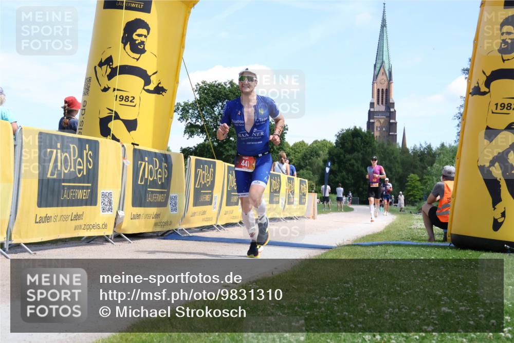 21.06.2026 - Viking Triathlon Michael Strokosch http://msf.ph/oto/9831310 21.06.2026 13:06:45 Laufen 102, 441 meine-sportfotos.de