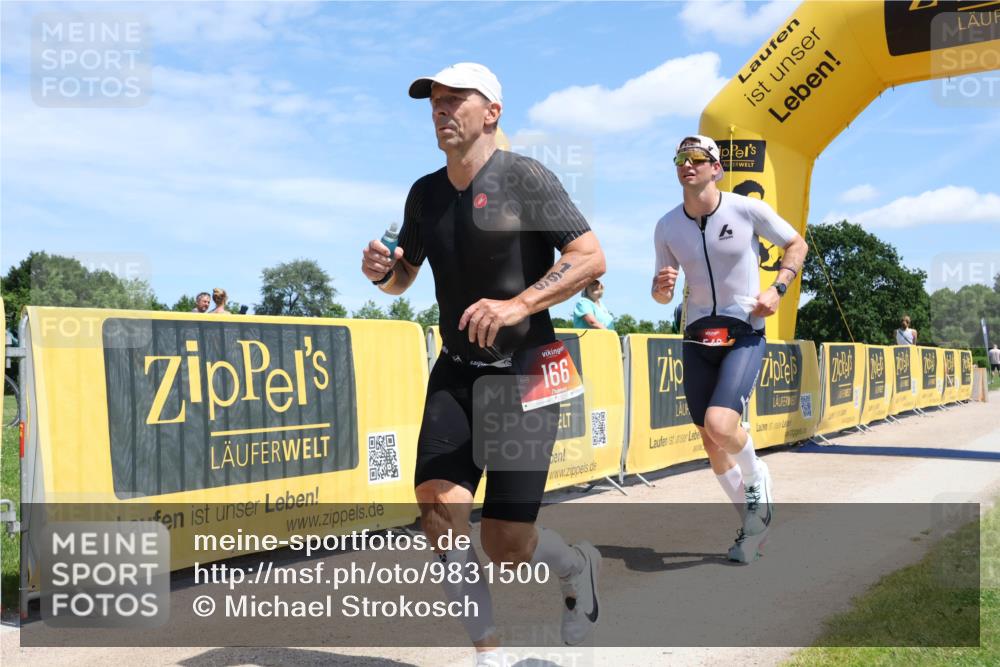 21.06.2026 - Viking Triathlon Michael Strokosch http://msf.ph/oto/9831500 21.06.2026 13:09:34 Laufen 166, 548 meine-sportfotos.de
