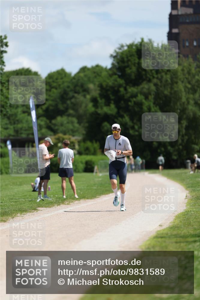21.06.2026 - Viking Triathlon Michael Strokosch http://msf.ph/oto/9831589 21.06.2026 12:41:01 Laufen 548 meine-sportfotos.de