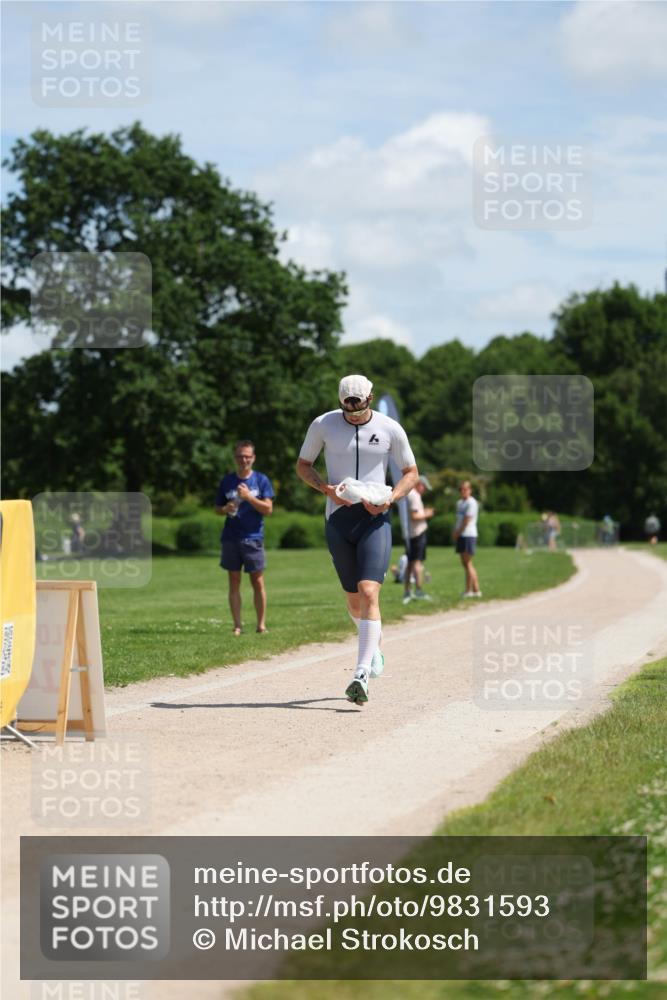 21.06.2026 - Viking Triathlon Michael Strokosch http://msf.ph/oto/9831593 21.06.2026 12:41:06 Laufen 548 meine-sportfotos.de
