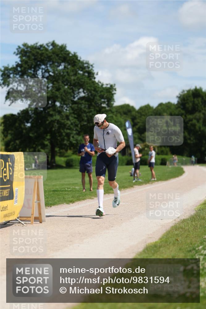 21.06.2026 - Viking Triathlon Michael Strokosch http://msf.ph/oto/9831594 21.06.2026 12:41:06 Laufen 548 meine-sportfotos.de