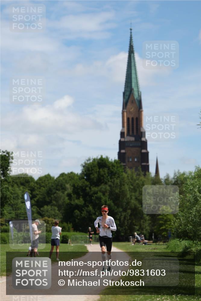 21.06.2026 - Viking Triathlon Michael Strokosch http://msf.ph/oto/9831603 21.06.2026 12:42:13 Laufen 8 meine-sportfotos.de