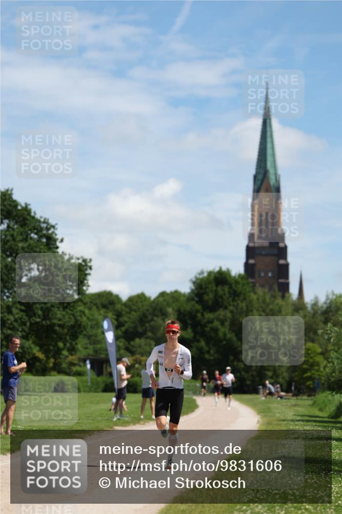 21.06.2026 - Viking Triathlon Michael Strokosch http://msf.ph/oto/9831606 21.06.2026 12:42:15 Laufen 8 meine-sportfotos.de