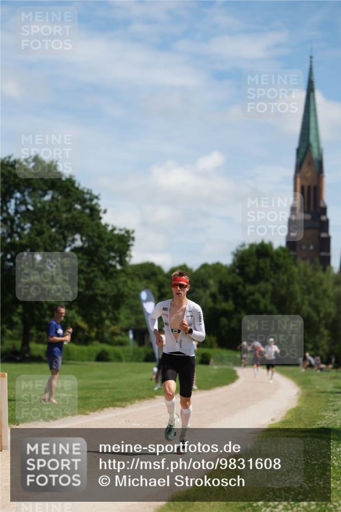 21.06.2026 - Viking Triathlon Michael Strokosch http://msf.ph/oto/9831608 21.06.2026 12:42:15 Laufen 8 meine-sportfotos.de