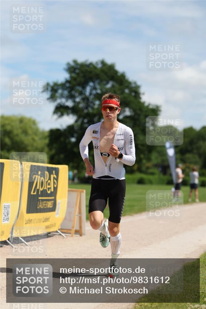 21.06.2026 - Viking Triathlon Michael Strokosch http://msf.ph/oto/9831612 21.06.2026 12:42:17 Laufen 8 meine-sportfotos.de