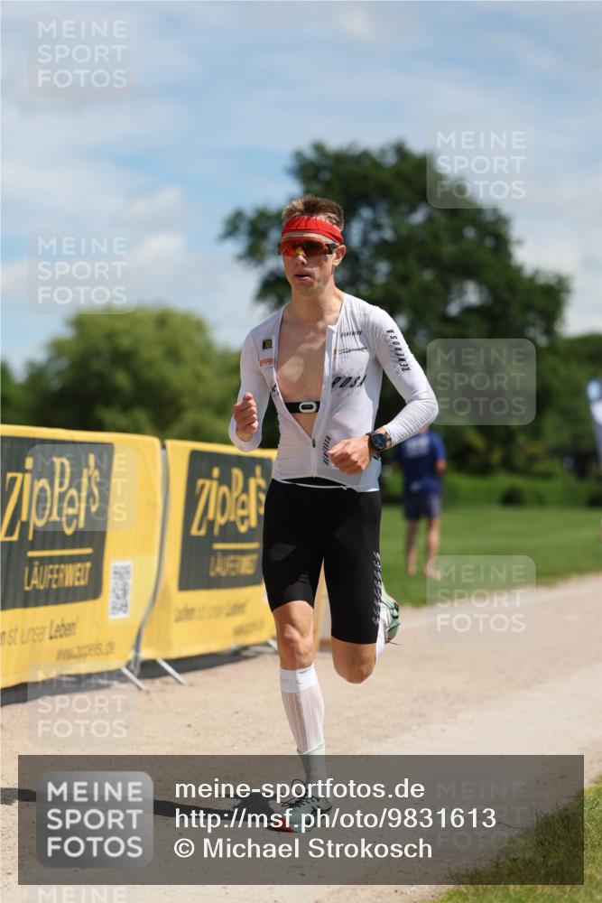 21.06.2026 - Viking Triathlon Michael Strokosch http://msf.ph/oto/9831613 21.06.2026 12:42:17 Laufen 8 meine-sportfotos.de