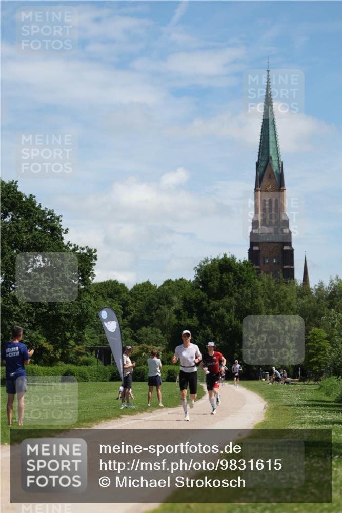 21.06.2026 - Viking Triathlon Michael Strokosch http://msf.ph/oto/9831615 21.06.2026 12:42:24 Laufen 65, 270 meine-sportfotos.de