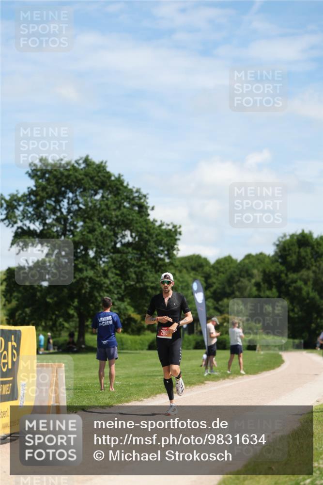 21.06.2026 - Viking Triathlon Michael Strokosch http://msf.ph/oto/9831634 21.06.2026 12:42:35 Laufen 65, 103, 280 meine-sportfotos.de