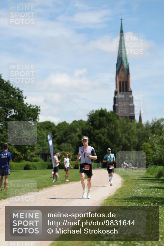 21.06.2026 - Viking Triathlon Michael Strokosch http://msf.ph/oto/9831644 21.06.2026 12:42:42 Laufen 103, 527 meine-sportfotos.de