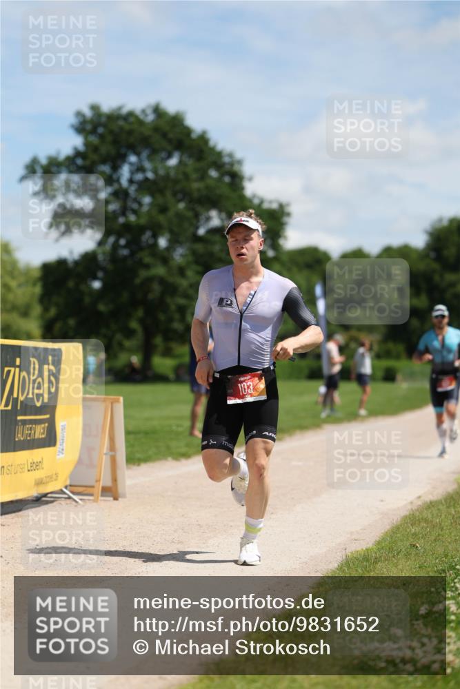 21.06.2026 - Viking Triathlon Michael Strokosch http://msf.ph/oto/9831652 21.06.2026 12:42:44 Laufen 103, 527 meine-sportfotos.de