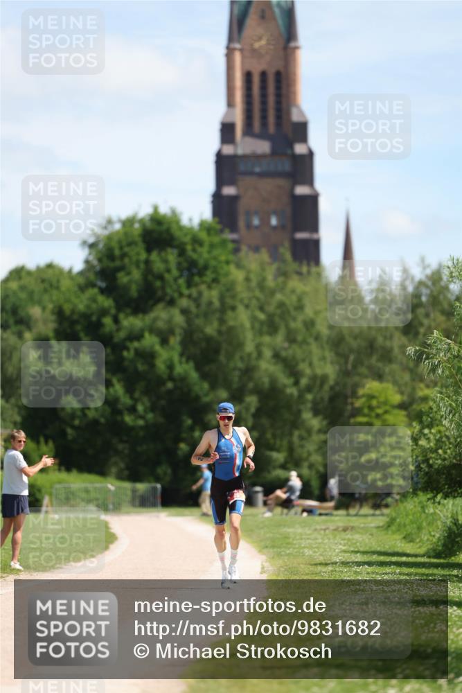 21.06.2026 - Viking Triathlon Michael Strokosch http://msf.ph/oto/9831682 21.06.2026 12:43:42 Laufen 46 meine-sportfotos.de
