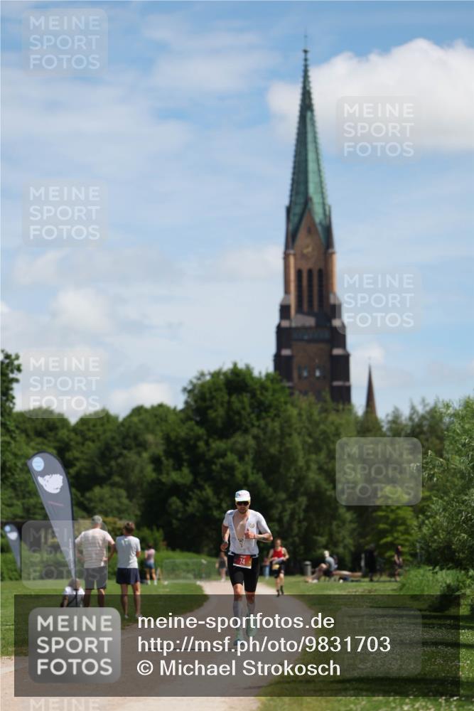21.06.2026 - Viking Triathlon Michael Strokosch http://msf.ph/oto/9831703 21.06.2026 12:44:47 Laufen 74 meine-sportfotos.de