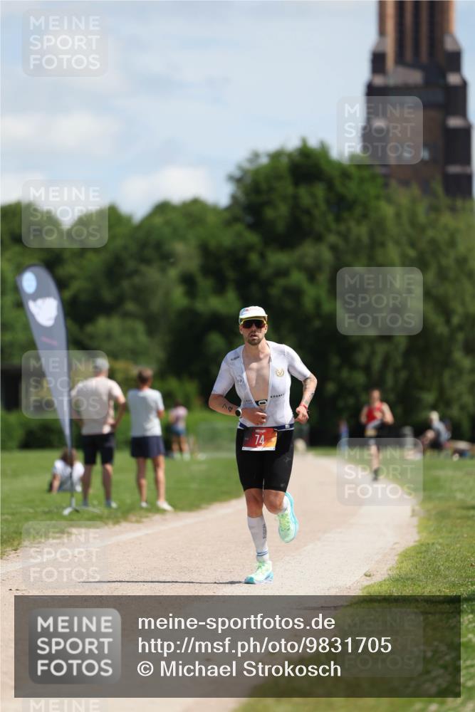 21.06.2026 - Viking Triathlon Michael Strokosch http://msf.ph/oto/9831705 21.06.2026 12:44:49 Laufen 74 meine-sportfotos.de