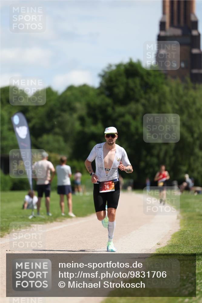 21.06.2026 - Viking Triathlon Michael Strokosch http://msf.ph/oto/9831706 21.06.2026 12:44:49 Laufen 74 meine-sportfotos.de