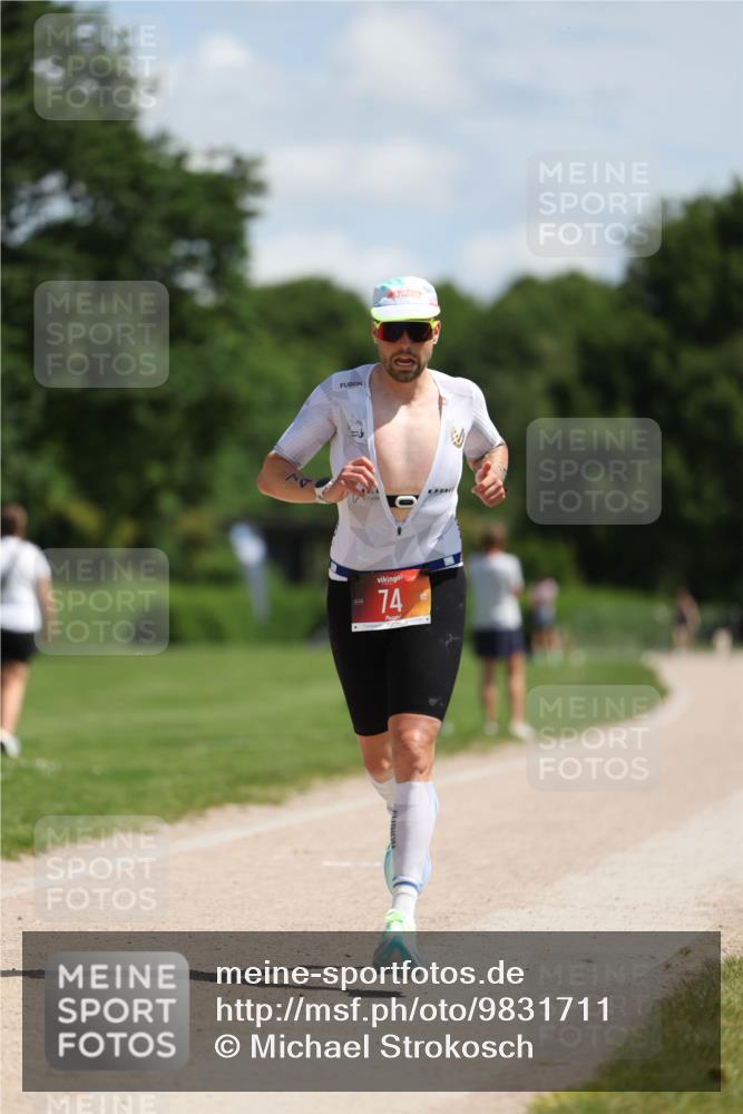 21.06.2026 - Viking Triathlon Michael Strokosch http://msf.ph/oto/9831711 21.06.2026 12:44:51 Laufen 74 meine-sportfotos.de