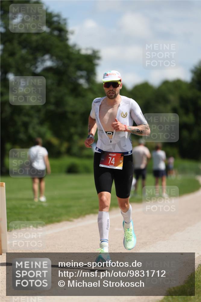 21.06.2026 - Viking Triathlon Michael Strokosch http://msf.ph/oto/9831712 21.06.2026 12:44:51 Laufen 74 meine-sportfotos.de