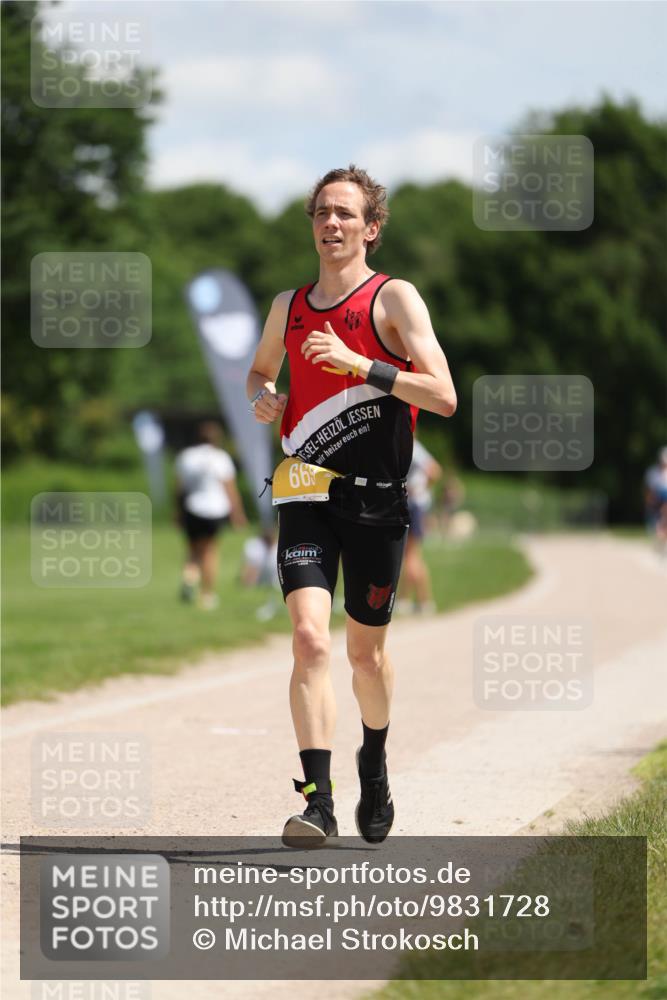 21.06.2026 - Viking Triathlon Michael Strokosch http://msf.ph/oto/9831728 21.06.2026 12:45:01 Laufen 669 meine-sportfotos.de