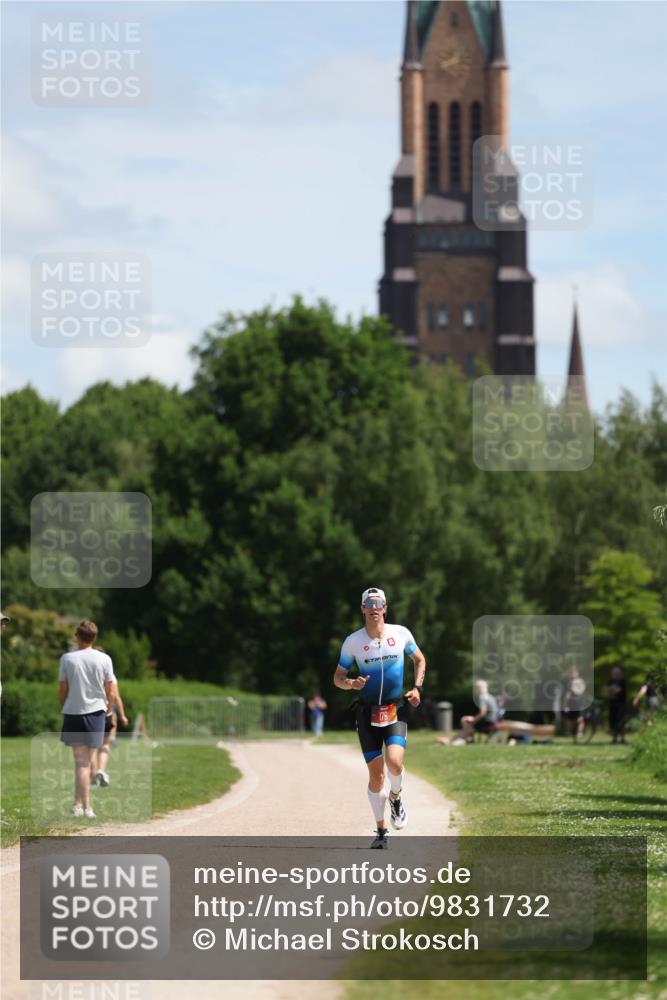 21.06.2026 - Viking Triathlon Michael Strokosch http://msf.ph/oto/9831732 21.06.2026 12:45:14 Laufen 176 meine-sportfotos.de