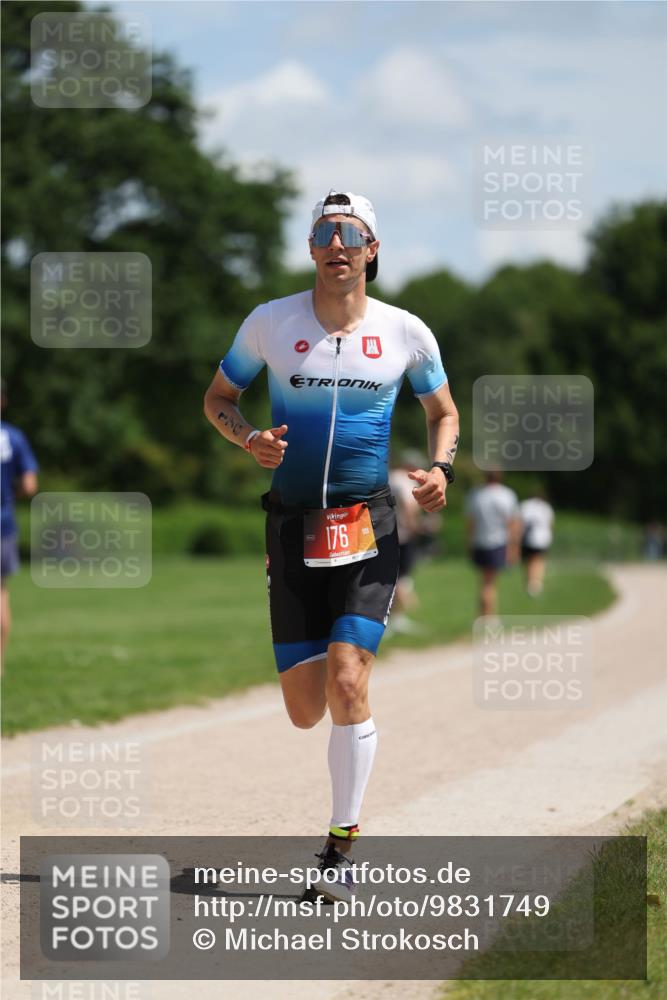 21.06.2026 - Viking Triathlon Michael Strokosch http://msf.ph/oto/9831749 21.06.2026 12:45:21 Laufen 176 meine-sportfotos.de