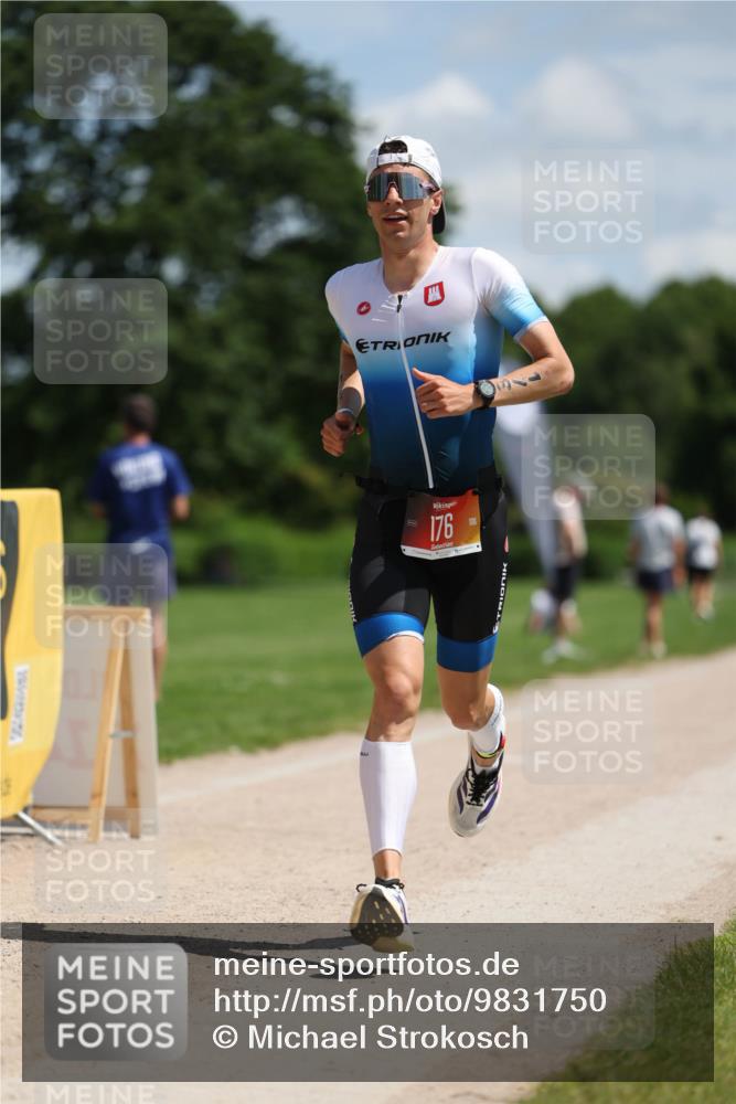 21.06.2026 - Viking Triathlon Michael Strokosch http://msf.ph/oto/9831750 21.06.2026 12:45:21 Laufen 176 meine-sportfotos.de