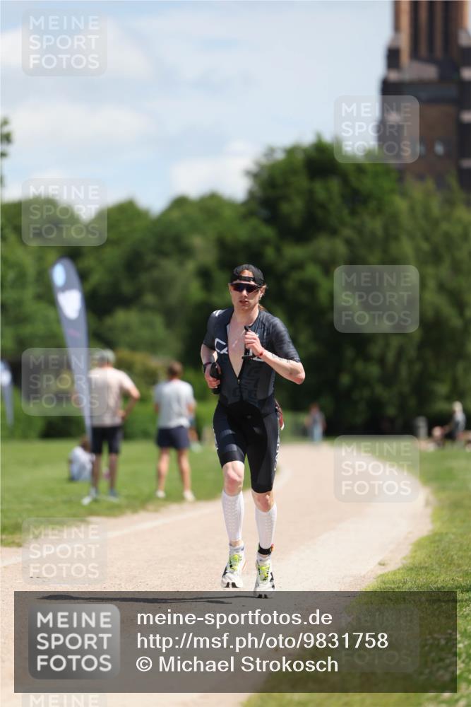 21.06.2026 - Viking Triathlon Michael Strokosch http://msf.ph/oto/9831758 21.06.2026 12:45:46 Laufen 565 meine-sportfotos.de