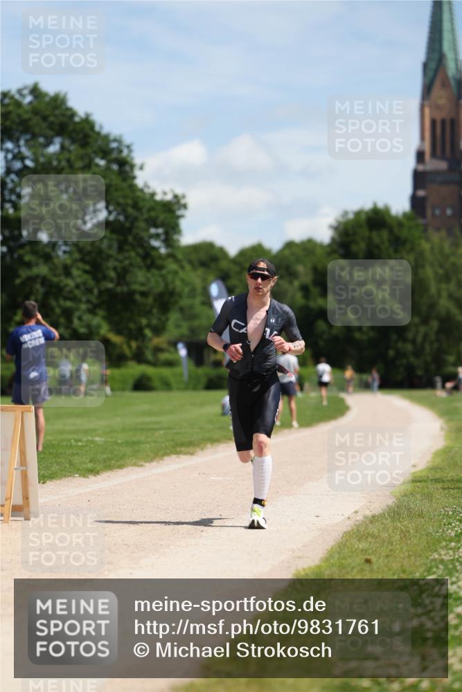 21.06.2026 - Viking Triathlon Michael Strokosch http://msf.ph/oto/9831761 21.06.2026 12:45:47 Laufen 565 meine-sportfotos.de
