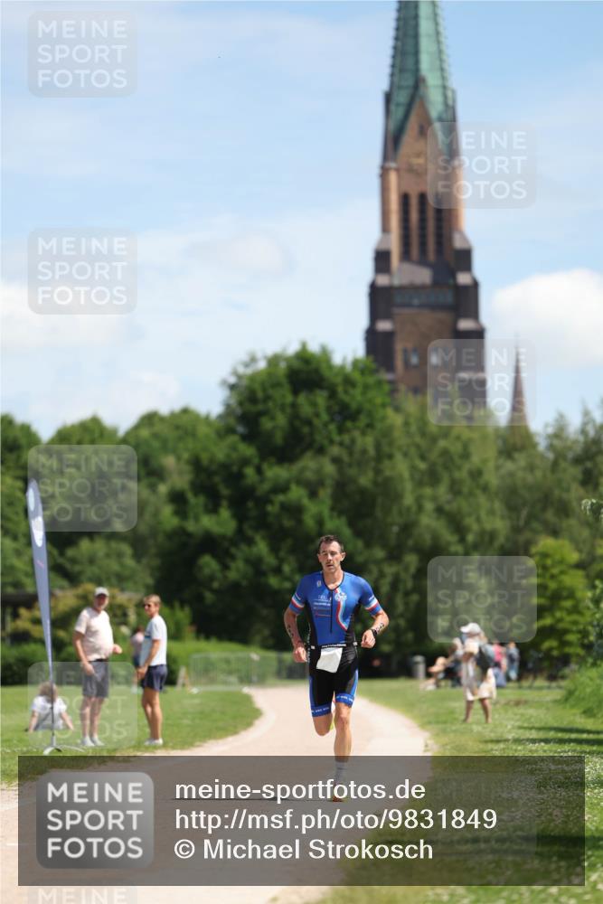 21.06.2026 - Viking Triathlon Michael Strokosch http://msf.ph/oto/9831849 21.06.2026 12:48:32 Laufen 410 meine-sportfotos.de