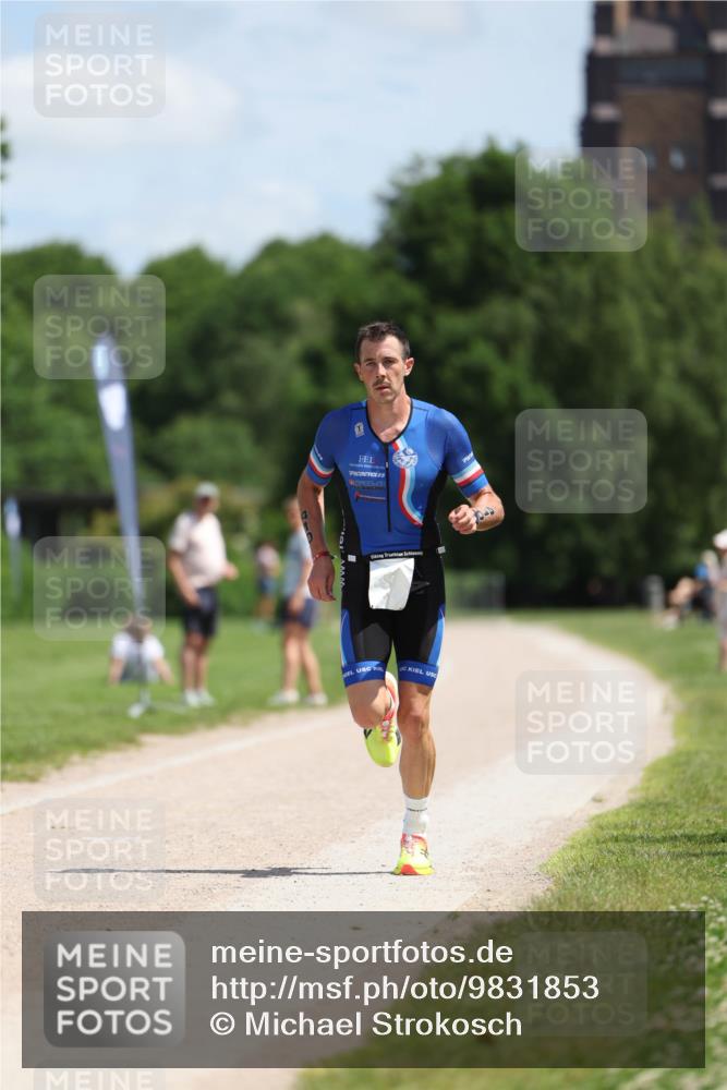 21.06.2026 - Viking Triathlon Michael Strokosch http://msf.ph/oto/9831853 21.06.2026 12:48:34 Laufen 410 meine-sportfotos.de