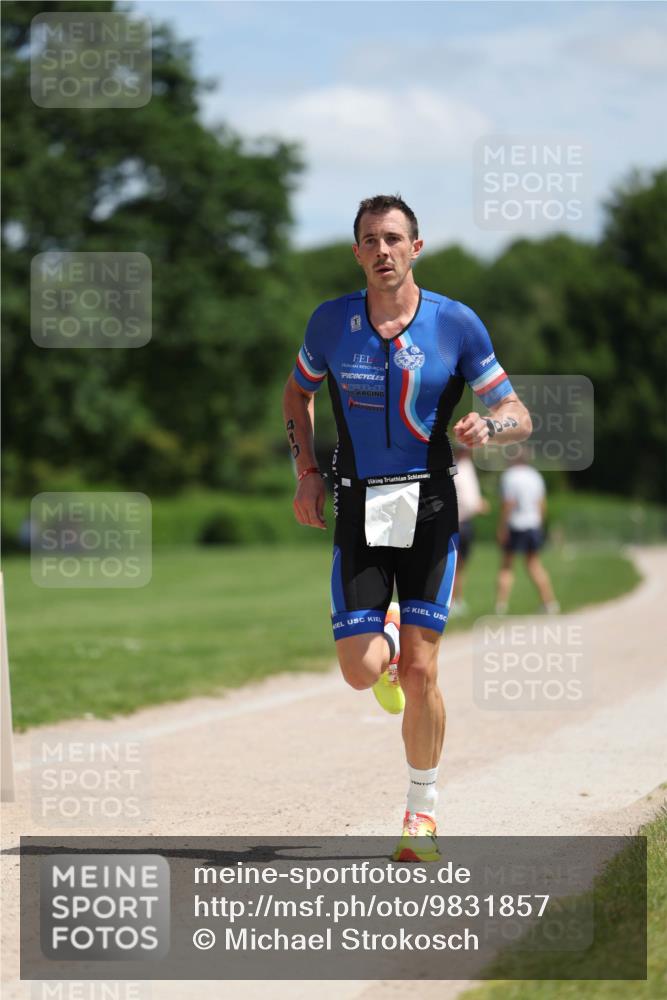 21.06.2026 - Viking Triathlon Michael Strokosch http://msf.ph/oto/9831857 21.06.2026 12:48:35 Laufen 410 meine-sportfotos.de