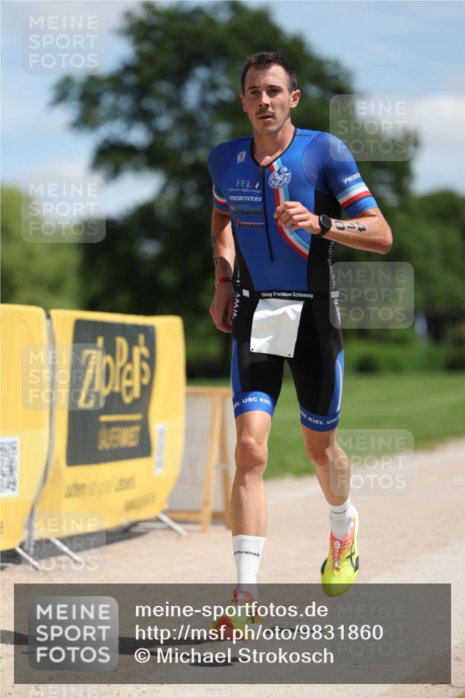 21.06.2026 - Viking Triathlon Michael Strokosch http://msf.ph/oto/9831860 21.06.2026 12:48:36 Laufen 410 meine-sportfotos.de