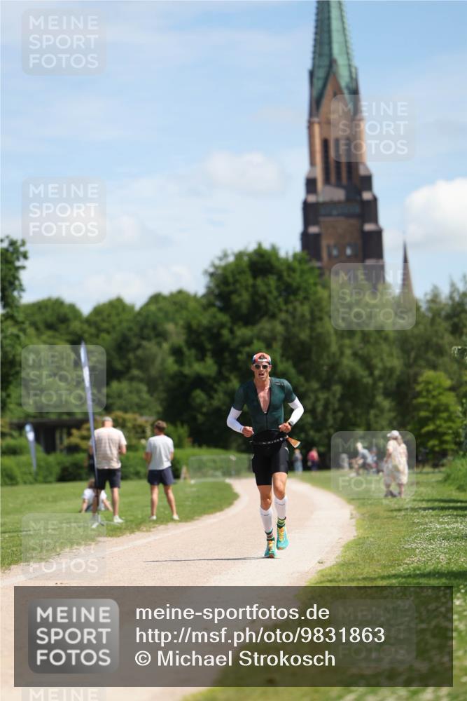 21.06.2026 - Viking Triathlon Michael Strokosch http://msf.ph/oto/9831863 21.06.2026 12:49:28 Laufen 500 meine-sportfotos.de