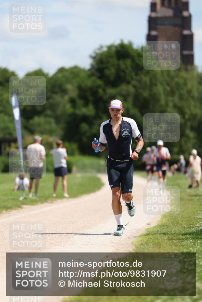 21.06.2026 - Viking Triathlon Michael Strokosch http://msf.ph/oto/9831907 21.06.2026 12:50:13 Laufen 189, 359 meine-sportfotos.de