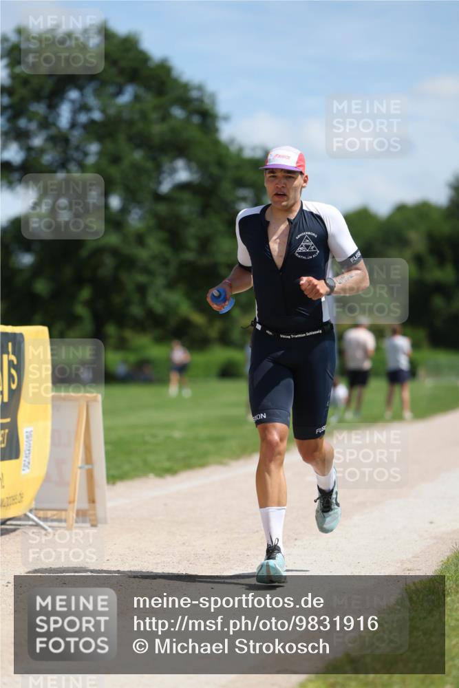21.06.2026 - Viking Triathlon Michael Strokosch http://msf.ph/oto/9831916 21.06.2026 12:50:16 Laufen 189 meine-sportfotos.de